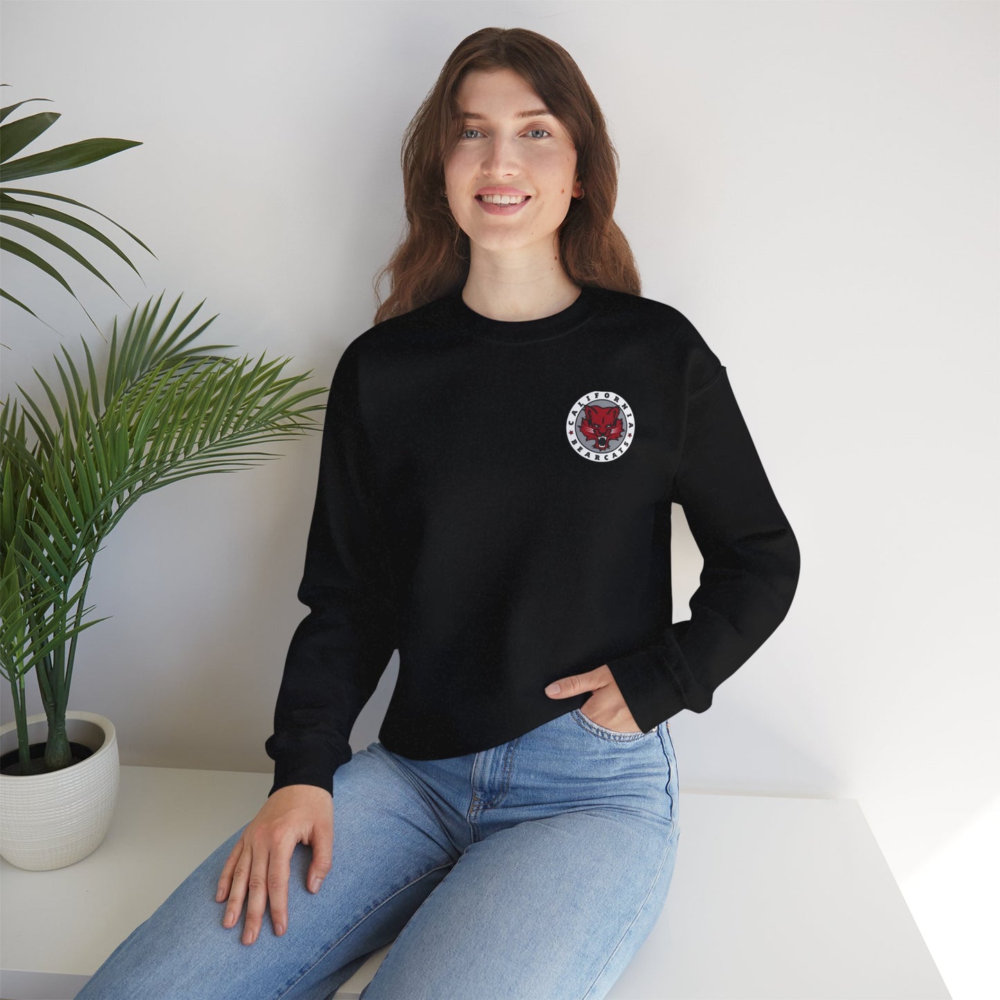 05-015 California Bearcats Pocket Logo Unisex Heavy Blend™ Crewneck Sweatshirt (Black)