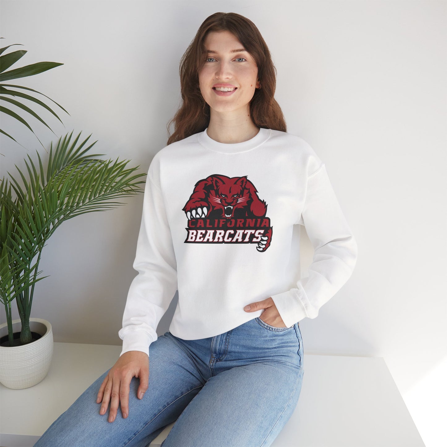 05-002 California Bearcats Unisex Heavy Blend™ Crewneck Sweatshirt (White)